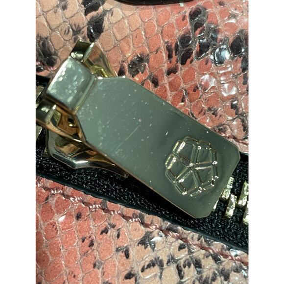 Trina Turk Womens Python-Snake Embossed Leather Shoulder Bag Pink Gray msrp 398 - Picture 10 of 10